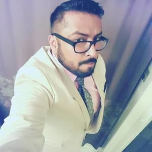 Meet your Posher, Moises